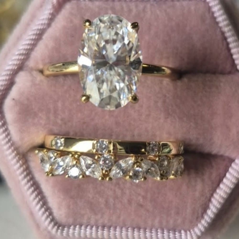 GRA Certified Oval Engagement Ring with Matching Bands Size 7